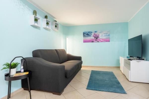 GuestHost - Casa Primavera Cozy Apartment, Neapol