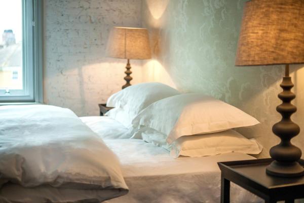 The Tommyfield Hotel, London