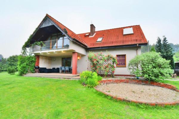 Na fotografii je vidět objekt Villa in wi cianowo near Ostrowieckie Lake nacházející se ve městě Malechowo.