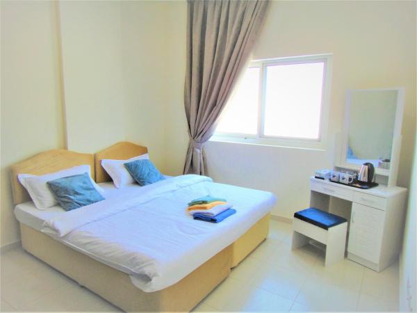 Na fotografii je vidět objekt Abu Hail Star Residence - Home Stay nacházející se ve městě Dubaj.