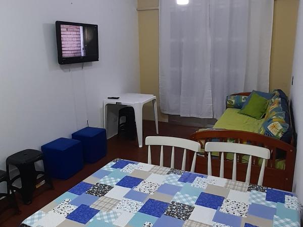 Kuva 9: Apto, Guaruja, lado praia, Praia Enseada.