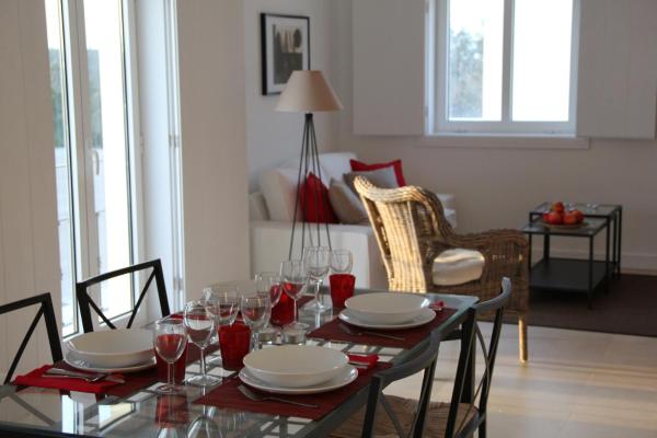 照片显示了位于Vau市的Quintas de Obidos Apartments物件。