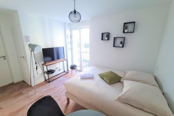 Na zdjęciu widoczny jest obiekt Le Poulorio 3 - Studio - Proche Gare By Locly położony w mieście Lorient.