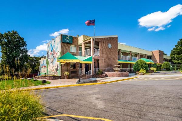 A la foto es mostra l'objecte Quality Inn Mount Vernon situat a la ciutat de Groveton.