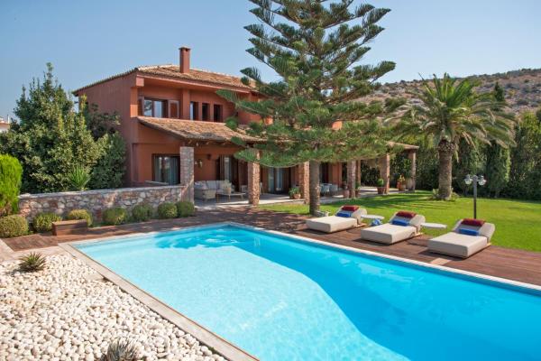 Στη φωτογραφία φαίνεται το αντικείμενο Villa Terra Mare που βρίσκεται στην πόλη Βάρη.