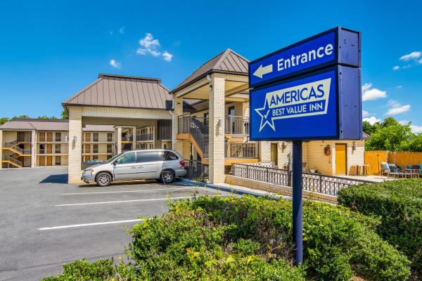 A la foto es mostra l'objecte Americas Best Value Inn Wadesboro situat a la ciutat de Chesterfield.