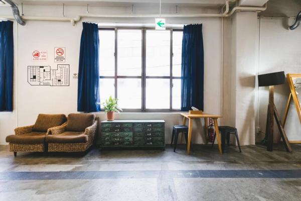 A la foto es mostra l'objecte The Kitchen Hostel Ao situat a la ciutat de Naha.