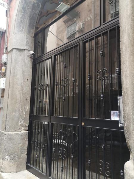 la casa di Ade, Neapol