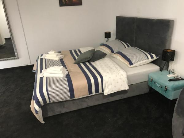A la foto es mostra l'objecte WooW Apartments situat a la ciutat de Mičevec.