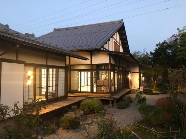 På billedet ses objektet フクロウの御宿 春日居館 beliggende i byen Isawa.