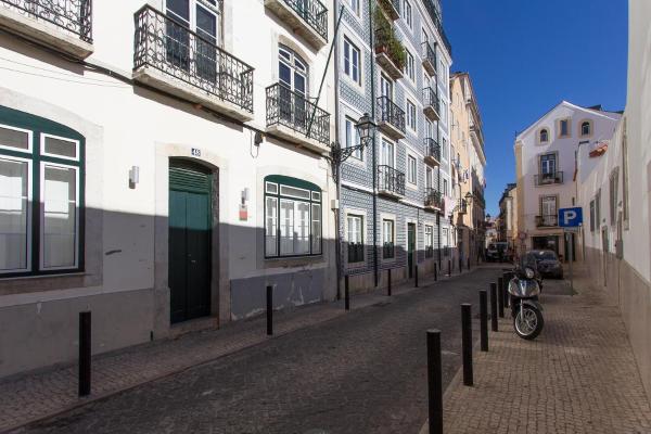 A la foto es mostra l'objecte Bright Santa Catarina by Homing situat a la ciutat de Lisboa.