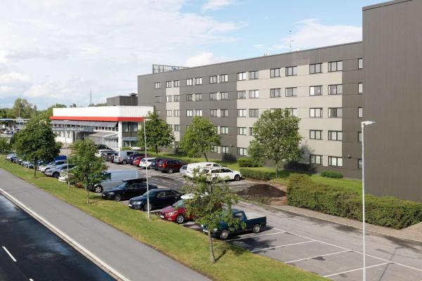 A la foto es mostra l'objecte Scandic Örebro Väst situat a la ciutat de Örebro.