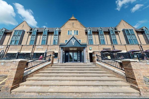 Village Hotel Leeds North, Leeds