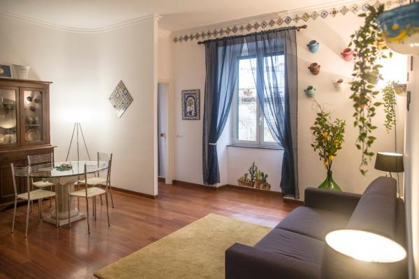Auf dem Foto ist das Objekt Residenza Napoli Toledo in der Stadt Neapel zu sehen.