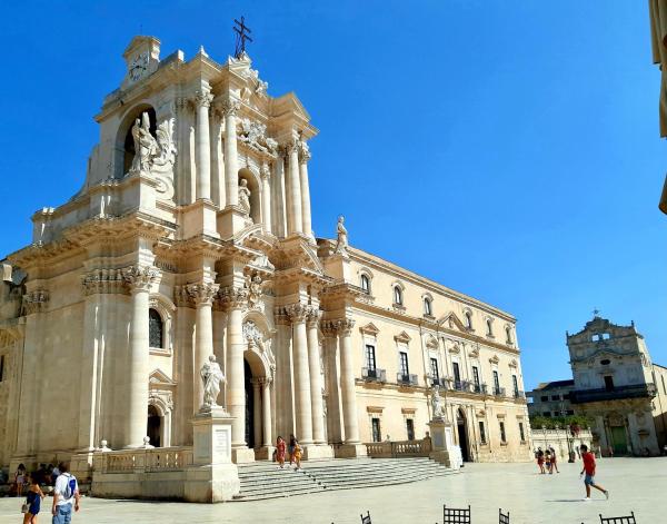 A la foto es mostra l'objecte Elegante appartamento in palazzo storico Ortigia situat a la ciutat de Siracusa.