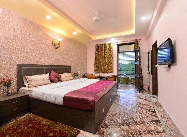 A la foto es mostra l'objecte Rainbow Home Stay situat a la ciutat de Agra.
