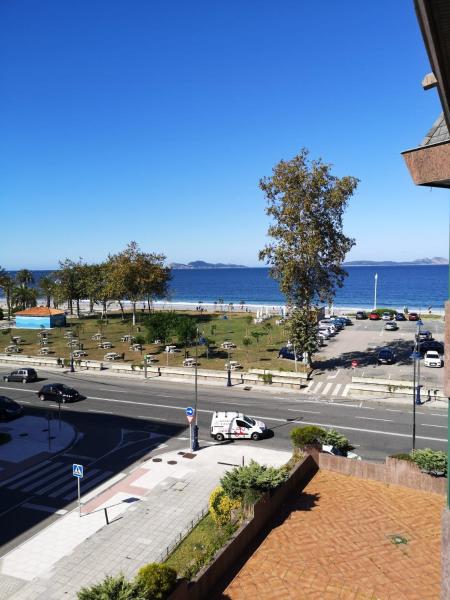 A la foto es mostra l'objecte Samil 2J situat a la ciutat de Vigo.