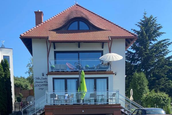 På billedet ses objektet Apartamenty nad jeziorem charzykowskim Villa Emilia beliggende i byen Charzykowy.