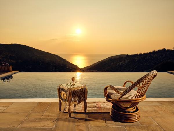 Karousa Villa - A Luxury Retreat With Stunning Views, By Zantewize - Grecia