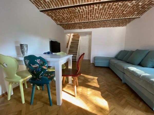 Kat's Lodge - Cozy 3 Bedroom House In Central Sighisoara - Sighișoara