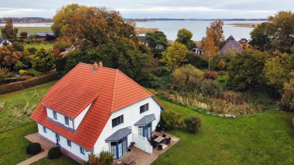 A la foto es mostra l'objecte Ferienhaus Dycke 6 situat a la ciutat de Zudar.