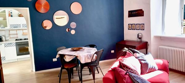 A la foto es mostra l'objecte DEEP BLUE LAKE situat a la ciutat de Argegno.