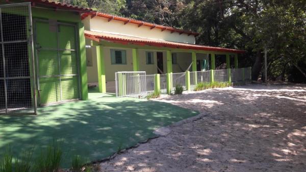 The photo shows the Casa na Praia de Ponta de Pedras located in the city of Alter do Chao.
