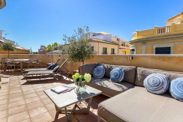 Na zdjęciu widoczny jest obiekt Sebastian Souviron Suites in Malaga by Solaga Holiday Homes położony w mieście Malaga.