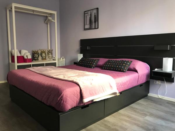 A la foto es mostra l'objecte Ade Home situat a la ciutat de Catània.
