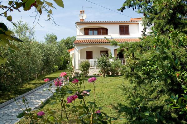 På billedet ses objektet Holiday Home Magnolia beliggende i byen Vabriga.