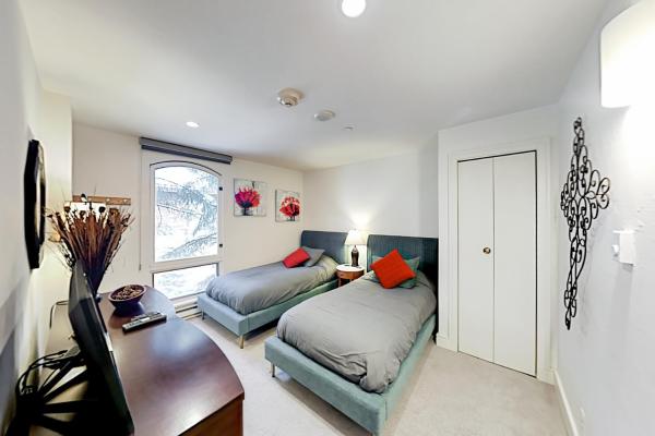 På billedet ses objektet Frontage Townhome beliggende i byen Vail.