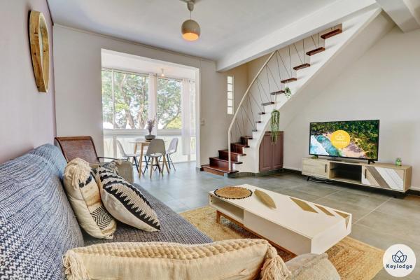 Fotografie 3: T3 - Duplex Moringue 2 étoiles - Vue sur Jardin - Proche centre Saint-Denis