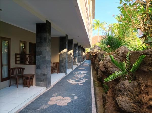 A la foto es mostra l'objecte Sapta Petala Hotel situat a la ciutat de Kuta.