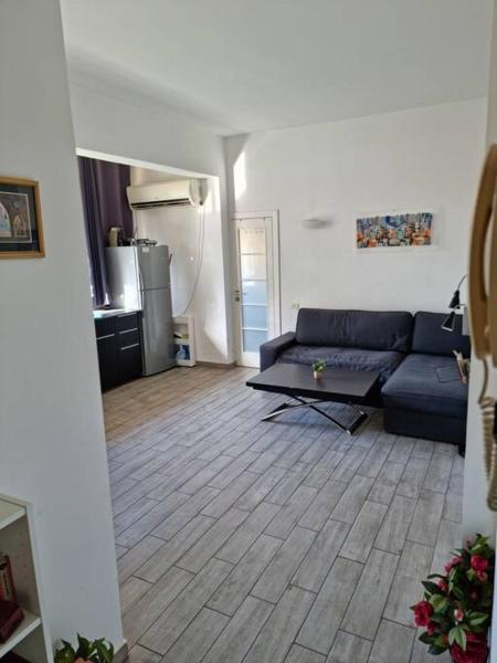 In The Heart Of The City - 2 Bedrooms - By Vacay, Tel Aviv