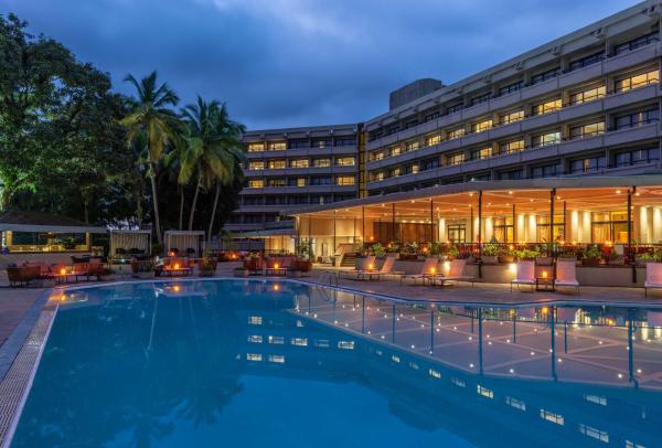 A la foto es mostra l'objecte Radisson Blu Mammy Yoko Hotel situat a la ciutat de Freetown.
