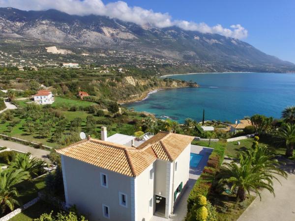 På billedet ses objektet Seaspray Villa Kefaloniaprivatevillas beliggende i byen Kefallonia.