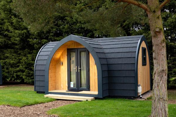 Nella foto è visibile l'oggetto Camping Pods Trevella Holiday Park situato nella città di Crantock.