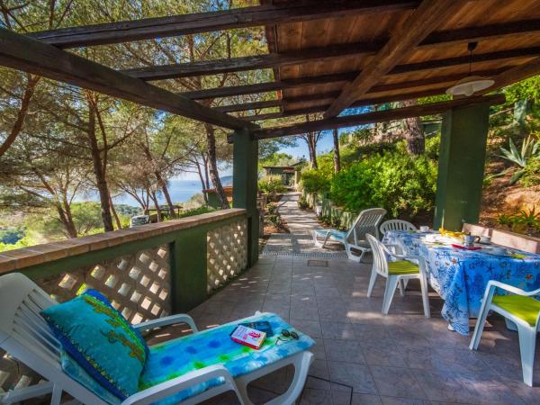 A la foto es mostra l'objecte Holiday Home Piccola Oasi 3 by Interhome situat a la ciutat de Capoliveri.