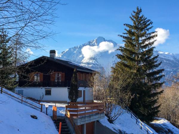 På billedet ses objektet Chalet Chalet Chante Neige by Interhome beliggende i byen Riddes.
