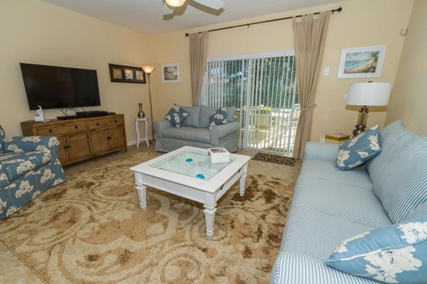 Foto 7: Extended Pool Deck - South Facing - Pool & Spa - Game Room - Family Friendly - Nr Disney