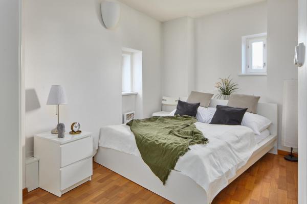 Cozy Loft in New Town by Prague Days, Praga
