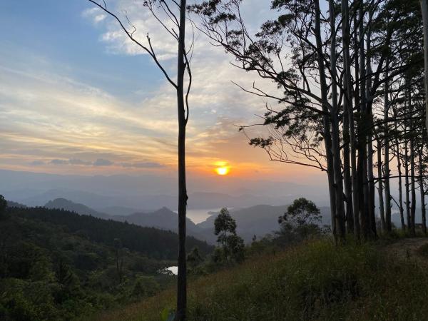 Na fotografii je vidět objekt The Heavens Villa Kandy nacházející se ve městě Kandy.