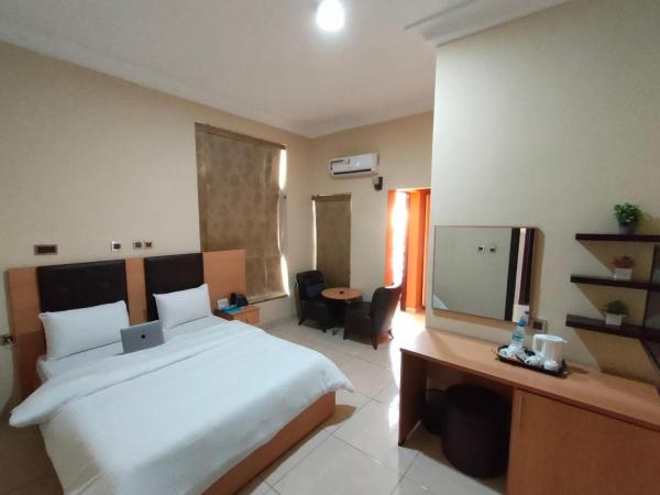 A la foto es mostra l'objecte AYAAKAJE GUEST HOUSE situat a la ciutat de Ibadan.