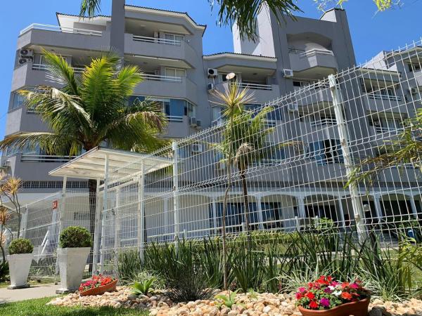 På billedet ses objektet FLAT ALTO PADRÃO beliggende i byen Florianópolis.