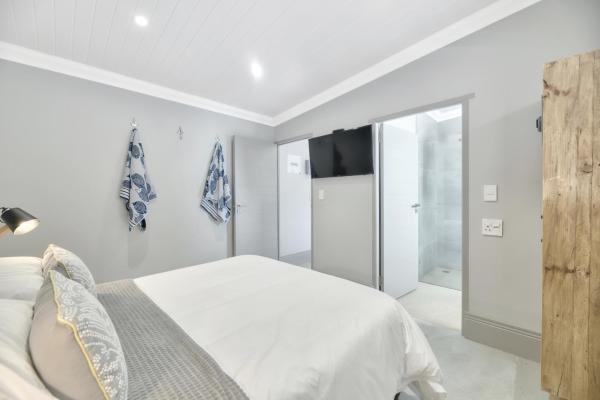 Foto 7: RipTide Apartment on 28 Main Road Struisbaai
