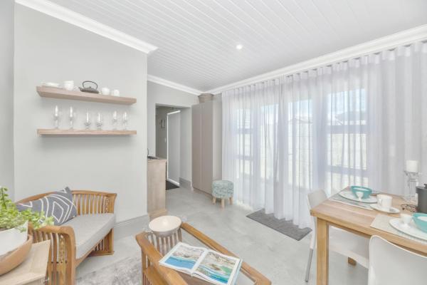 Foto 4: RipTide Apartment on 28 Main Road Struisbaai