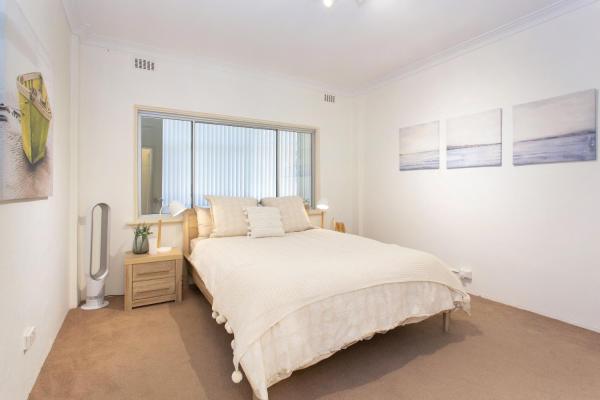 The photo shows the Arcadia Apartment - Cottesloe located in the city of Cottesloe.