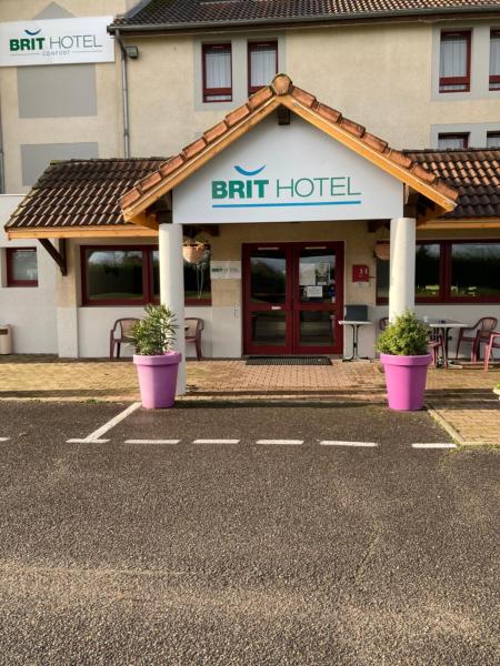 A la foto es mostra l'objecte Brit Hotel Essentiel Moulins Avermes situat a la ciutat de Trévol.