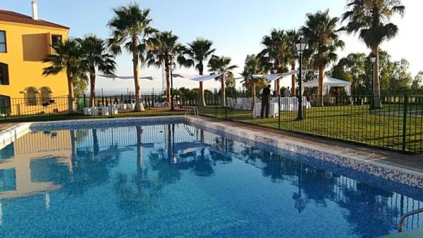 A la foto es mostra l'objecte Hotel Hacienda Don Manuel situat a la ciutat de La Coronada.