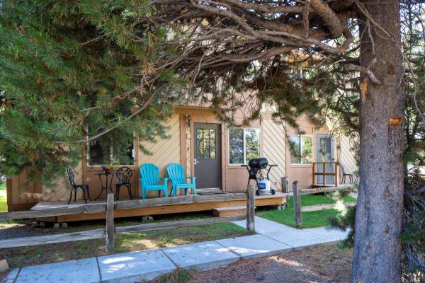 Foto 8: Trapper 8: Cozy 4-Bedroom Condo, 1 Minute to Yellowstone, perfect for 8 guests.